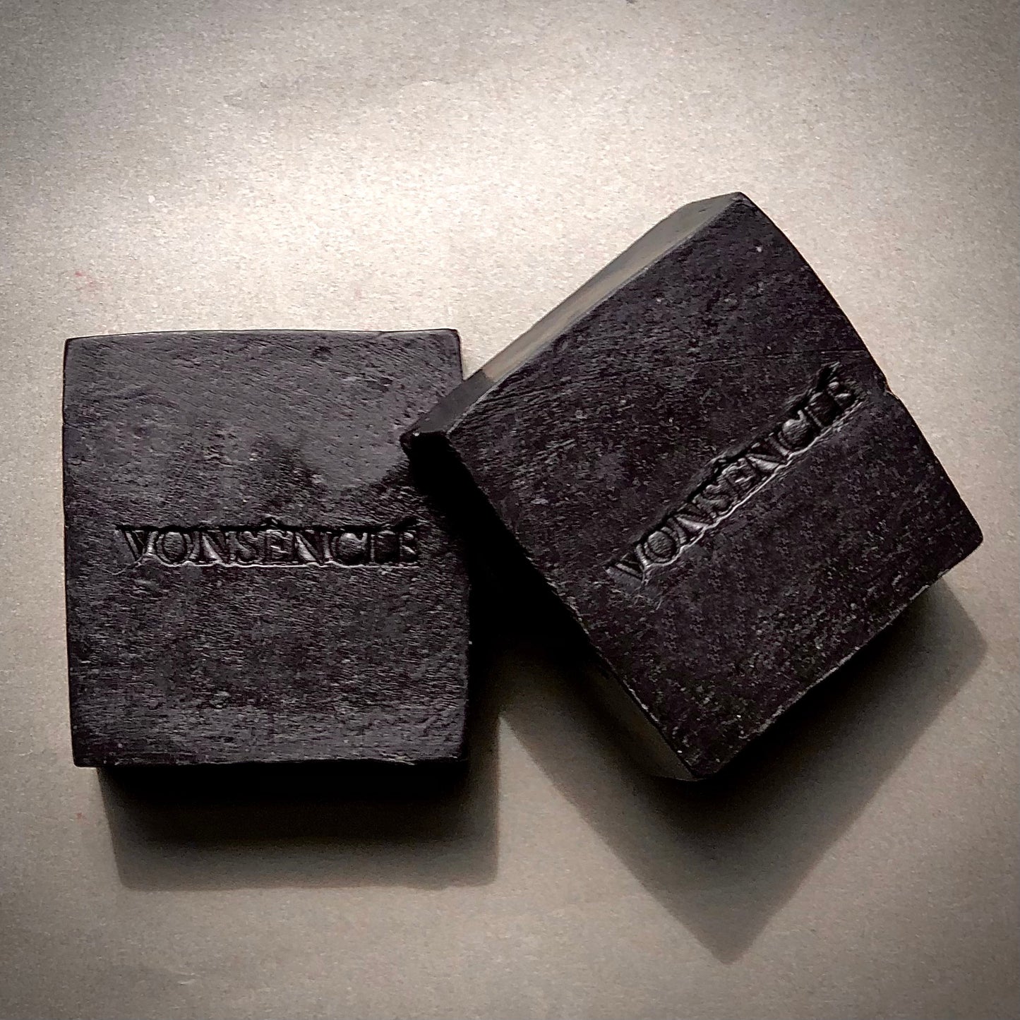Bamboo Charcoal & Aloe Vera Leaf Bar Soap - Knight